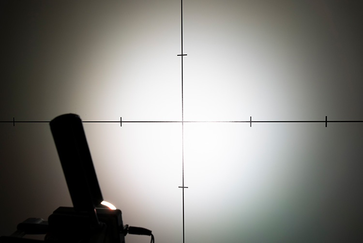 LEDiL_VERONICA-MAXI50_Full_Colours_7_LED_CLUSTER_LIGHT_DEMO_WALL_001